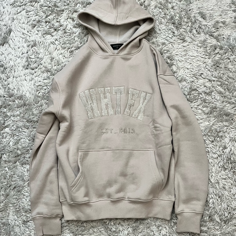 WHITE FOX HOODIE